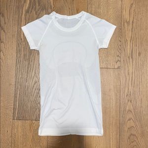 Lululemon Swiftly Tech Short Sleeve Crew